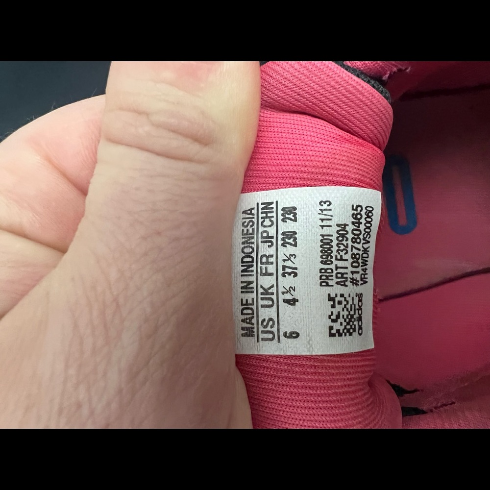 Adidas sneakers - Picture 10 of 10